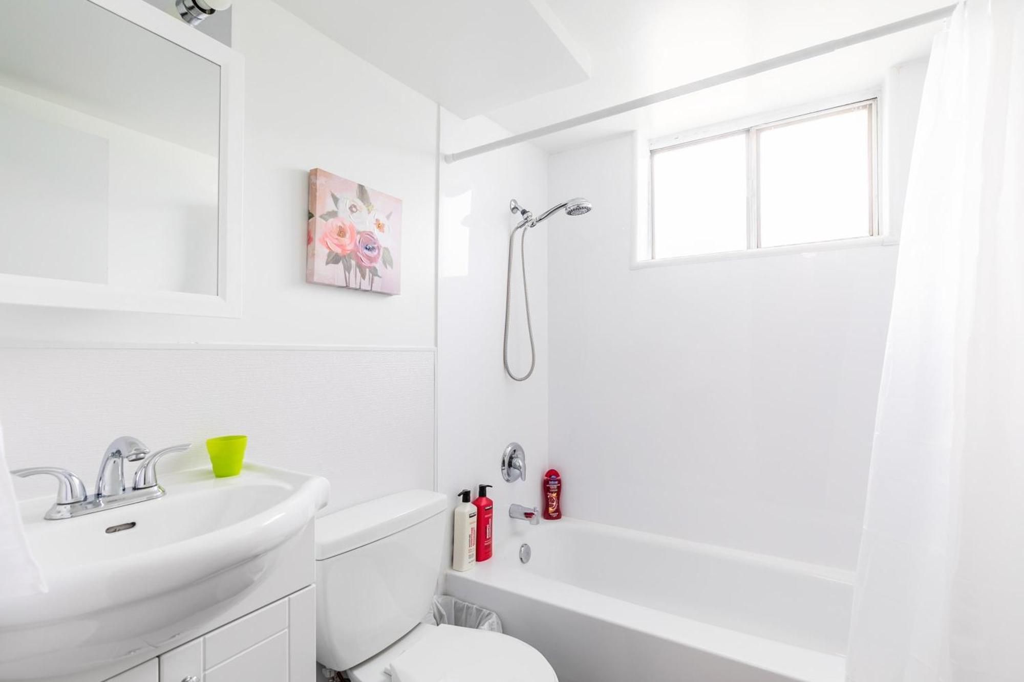 Newly Renovated 2Br Unit In Glenview West Apartment Hamilton Exterior foto